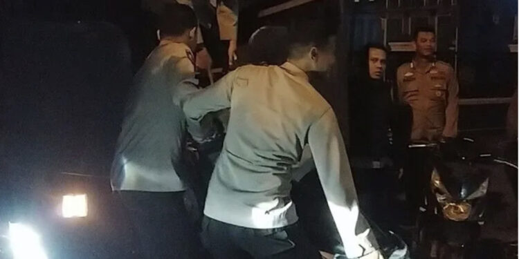 Polresta Padang Bubarkan Gerombolan Remaja yang Hendak Tawuran