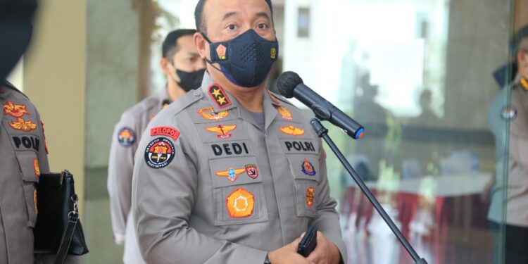 Rombongan Personel Brimob Sambangi Kantor Bareskrim, Kadiv Humas: Tunggu Update Timsus