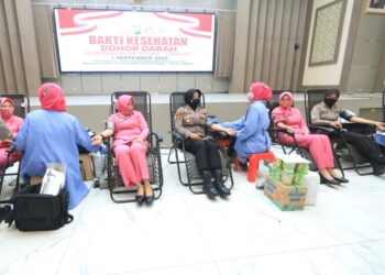 HUT Polwan ke-74, Polda Jatim Gelar Donor Darah, Baksos dan Polwan Goes To School