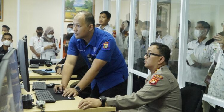 Polres Metro Bekasi Sosialisasikan Aplikasi Cikarang Presisi