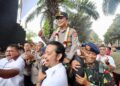 Jadi Kebanggan Anggota, Irjen Nico Afinta Dipanggul Saat Prosesi Pelepasan