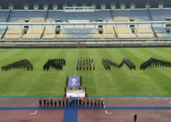 Doa Bersama, Anggota TNI-Polri di Bandung Bentuk Konfigurasi Bertuliskan Arema