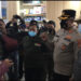 Bersama Dinkes, Kapolres Metro Bekasi Sidak Apotik di Pasar Lama