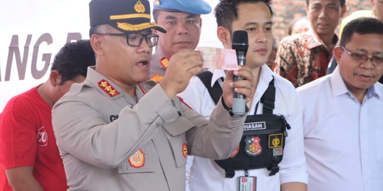 Polsek Cikarang Barat Ringkus Komplotan Pembuat dan Pengedar Uang Palsu