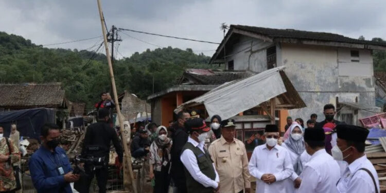 Wapres: Bantuan Korban Gempa Masih Mencukupi