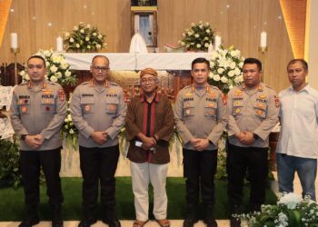 Sambangi Gereja, Kapolres Metro Jakut Pastikan Ibadah Jumat Agung Aman