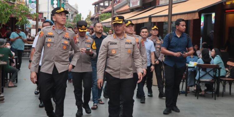 Terapkan Pengamanan Ekstra, Polres Metro Jakut Diapresiasi Pengunjung Wisata