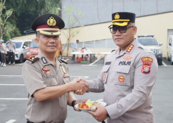 Dua Pamen Polres Metro Jakut Dapat Kenaikan Pangkat