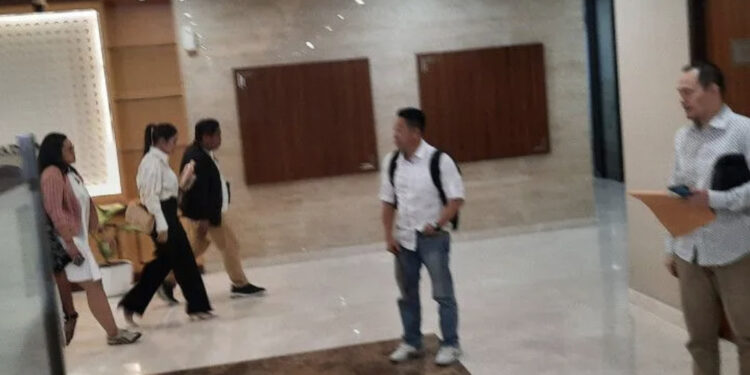 Penyanyi Nindy Ayunda Penuhi Panggilan KPK