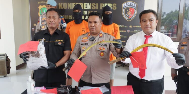 Duel Dua Sahabat Gegara Helm, Satu Orang Tewas Dengan Luka Sabetan Celurit