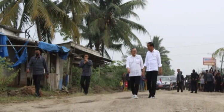 Presiden Katakan Perbaikan Jalan Rusak Bukan Karena Viral di Medsos