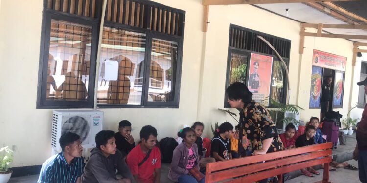 Polres Lembata Gagalkan Pengiriman 27 Orang Pekerja Migran Ilegal