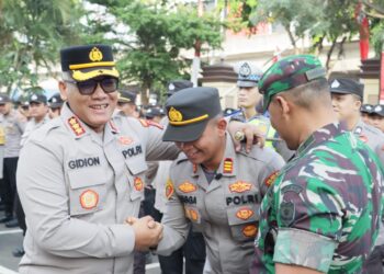 Berprestasi, 82 Anngota Polri & 5 Masyarakat Direward Kapolres Metro Jakarta Utara