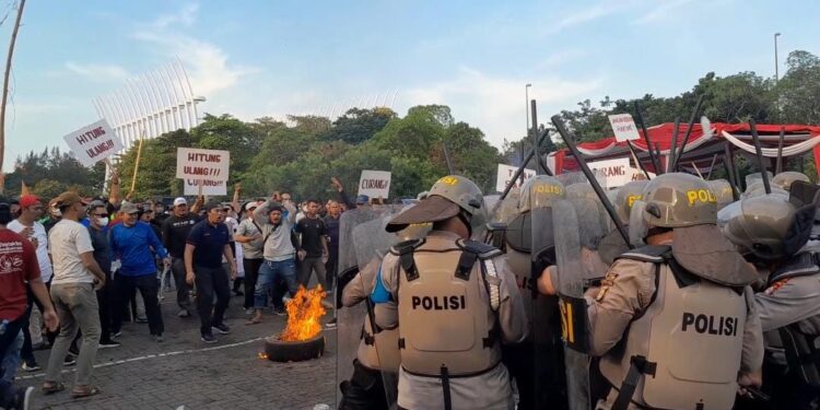 Jelang Pemilu 2024, Polres Metro Jakarta Utara Gelar Simulasi Sispamkota