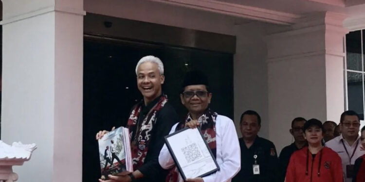 Pasangan Ganjar-Mahdud MD Resmi Daftar Capres dan Cawapres di KPU