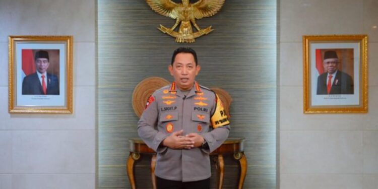 Ucapkan Selamat Natal dan Tahun Baru, Kapolri: Mari Rayakan Penuh Kedamaian