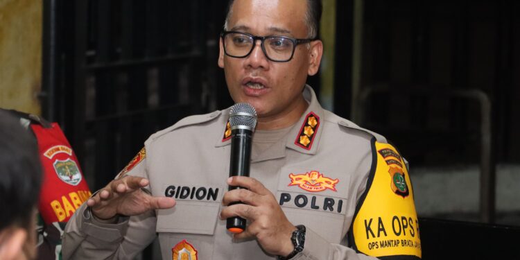 Sambang Pos Satkamling di Sunter Agung, Kombes Gidion Ajak Warga Peduli Kamtibmas