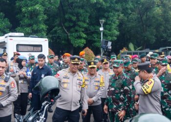 Jamin Kesehatan Petugas Jaga TPS, TNI-Polri Dirikan Posko Kesehatan dan Dapur Lapangan