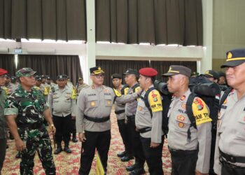 Pimpin Apel Pergeseran Pasukan PAM TPS, ini Arahan Kapolres Metro Jakut