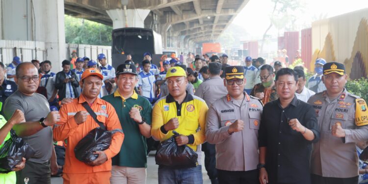 Apel Siaga Bencana di Pademangan, Kombes Gidion Beri Selamat Atas Penghargaan Adipura