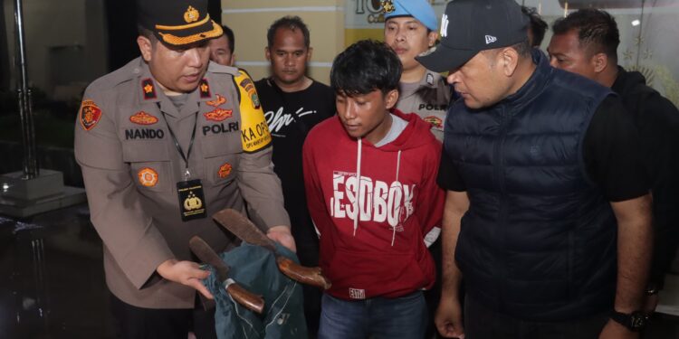 Bunuh Penjual Nasgor, Bucing Kabur Hingga Dibekuk Polisi di Pulau Seribu