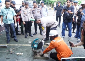 Polsek Koja Musnahkan Ratusan Knalpot Brong