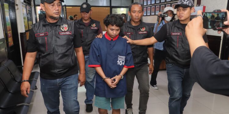 Polisi Tangkap Pelaku Tawuran yang Bacok Korban saat Terjatuh dari Motor