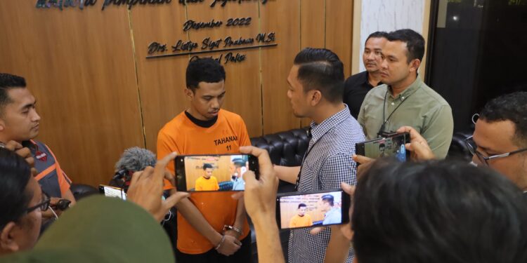 DJ East Blake Sempat Ancam Korban Sebar Foto Bugil Jika Putus Hubungan