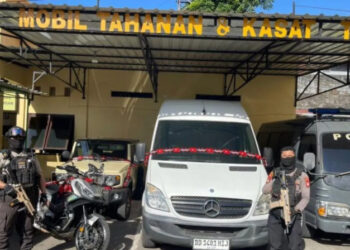 KPK Sita 3 Mobil SYL di Kota Makassar