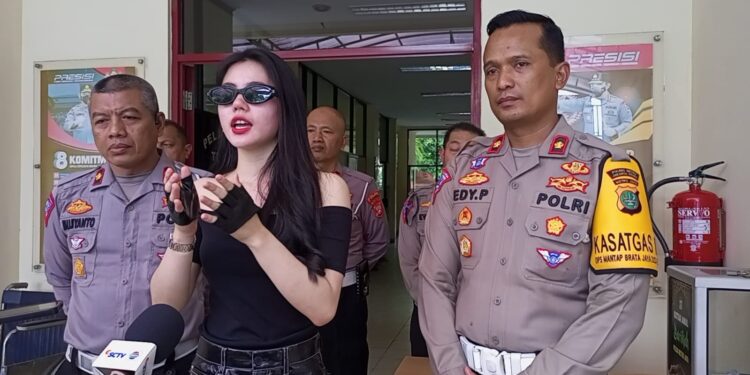 Selebgram Zoe Levana Penuhi Panggilan Polisi, Bantah Terjebak di Jalur Busway Hanya Setingan
