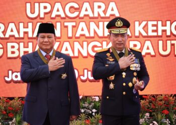 Prabowo Subianto Terima Penghargaan Tanda Kehormatan Bintang Bhayangkara Utama Polri