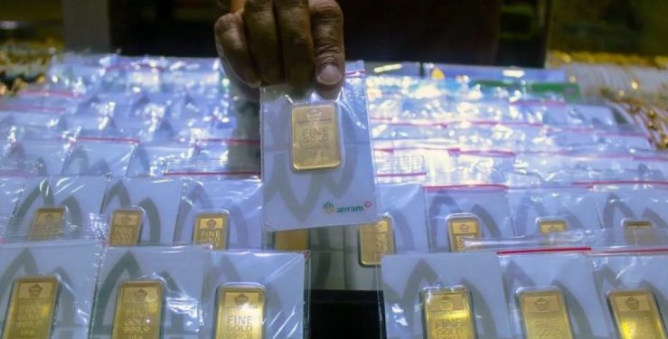Harga Emas Antam Turun Rp9 Ribu jadi Rp1.380.000
