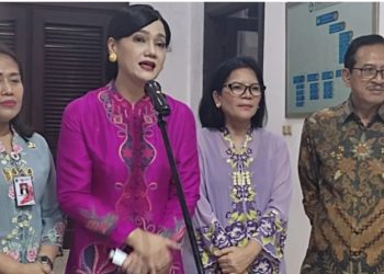 OJK: Pinjol Ilegal Gunakan Server di Luar Negeri