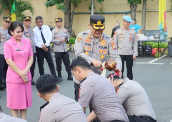 HUT Ke-78 Bhayangkara, 39 Anggota Polres Jakut Naik Pangkat