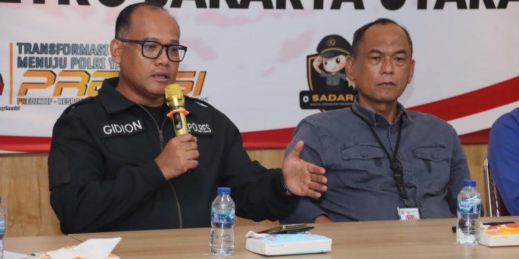 Ngopi Kamtibmas di RW 11 Ancol, Kapolres Jakut: Perkuat Keluarga!