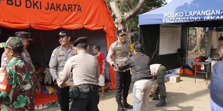 Pasca Kebakaran di Penjaringan, Polisi Beri Bantuan & Trauma Healing