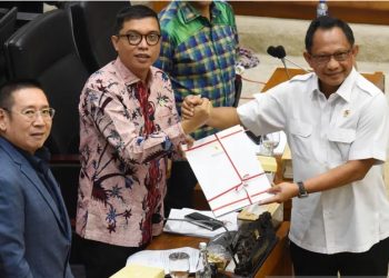Baleg DPR Batalkan Bahas RUU TNI-Polri