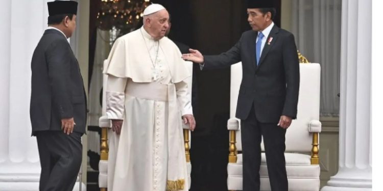 Jokowi Kenalkan Presiden Terpilh ke Paus Fransiskus