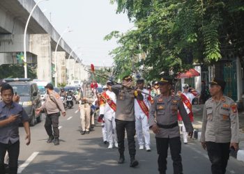 HUT TNI ke-79, Polsek Kelapa Gading Surprise Koramil/06