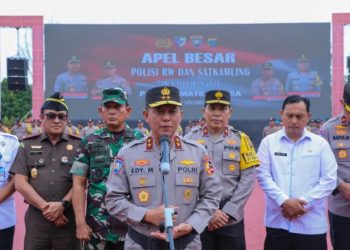 Polisi RW Hadir Memberikan Rasa Aman