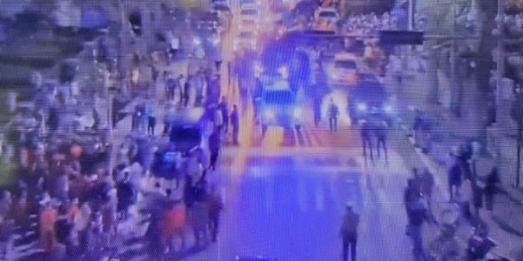 Usai Debat, Mobil Cagub Bobby Dilempari Batu