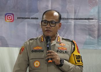 Sapa Warga di Paya Geli, Kapolrestabes Medan Ingatkan Pentingnya Ronda Malam