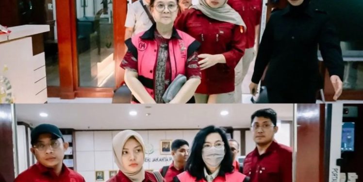 Kejagung Serahkan Dua Tersangka Kasus Suap Ronald Tannur ke JPU