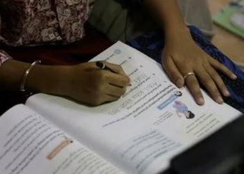 Siswa SD di Medan Dihukum Duduk di Lantai karena Menunggak SPP Viral di Jagat Maya