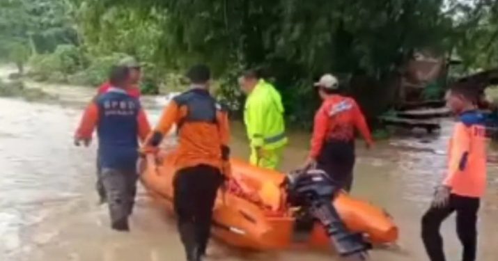 1.715 KK Terkena Dampak Banjir di Bangkalan