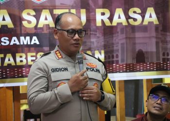 Sapa Warga di Gelugur, Kombes Gidion Ingatkan Pentingnya Kebersamaan & Penguatan Keluarga