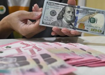 Rupiah Menguat pasca Survei Dolar Turun