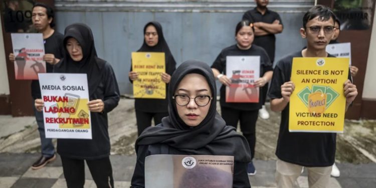 Kemlu Kembali Pulangkan 84 WNI dari Myanmar