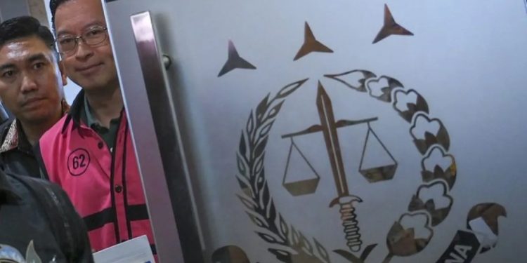 Tom Lembong Jalani Sidang Perdana Importasi Gula