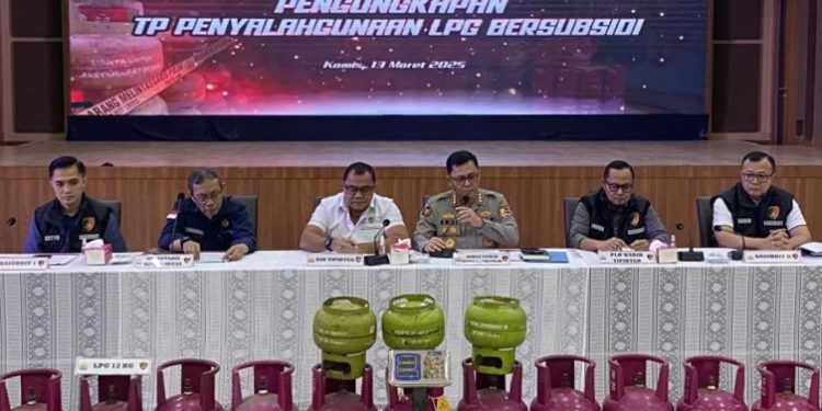 Suntik Tabung Gas LPG, 5 Orang Jadi Tersangka